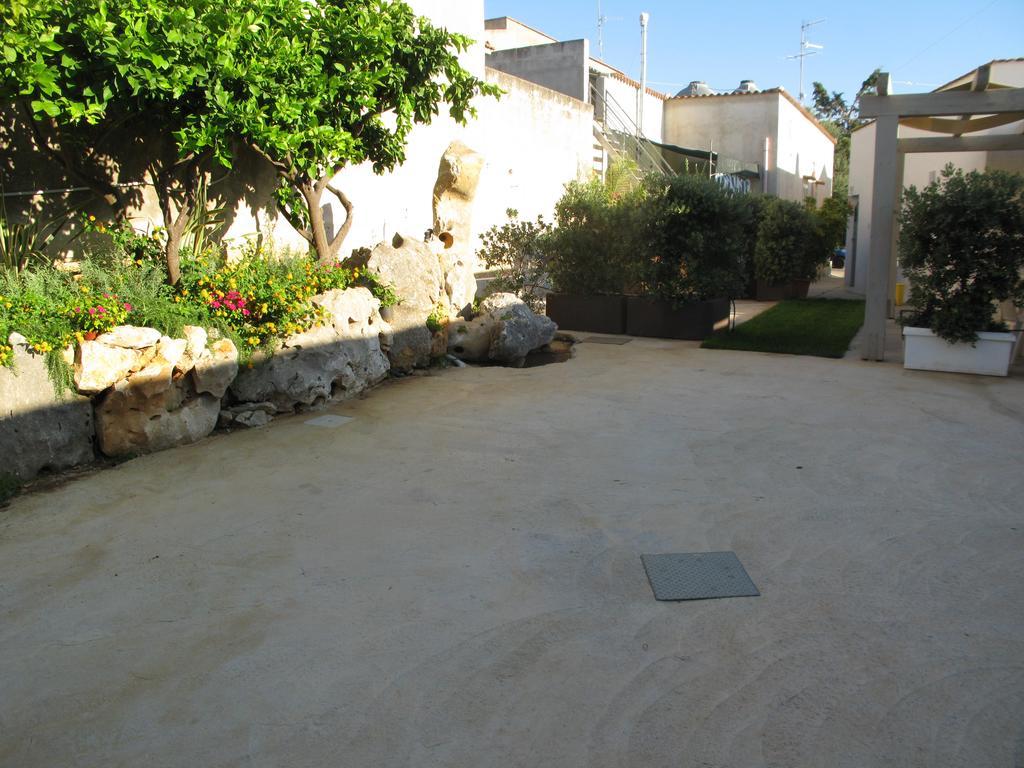 La Casa Dei Nonni Bed & Breakfast Custonaci Exterior photo