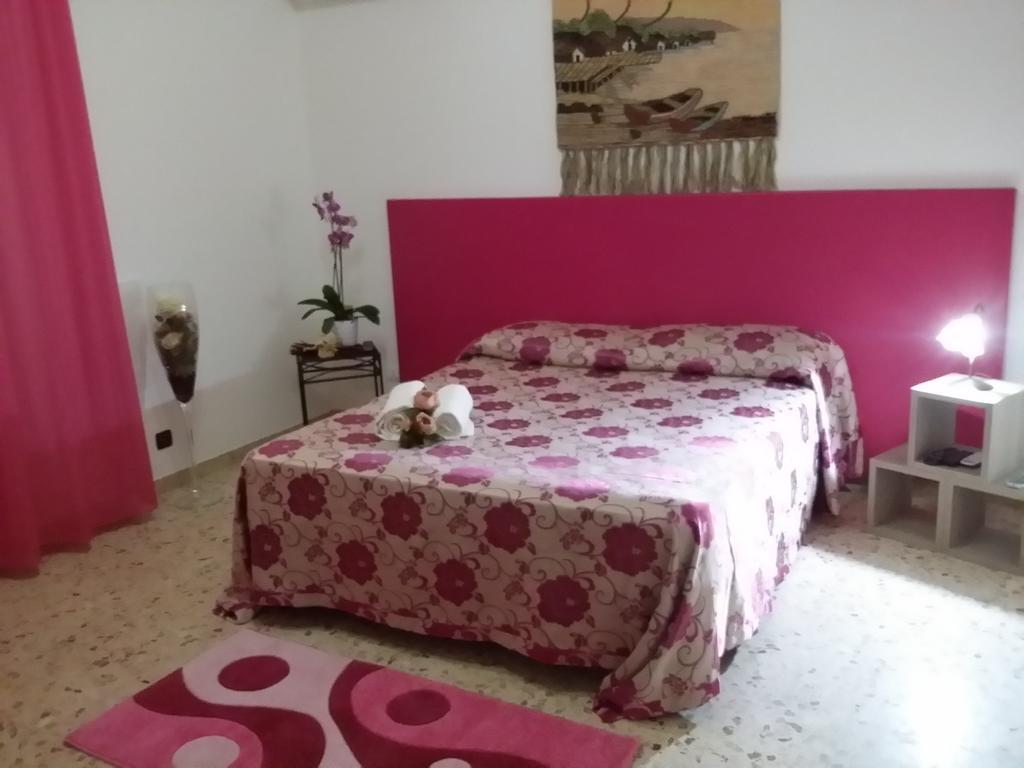 La Casa Dei Nonni Bed & Breakfast Custonaci Exterior photo